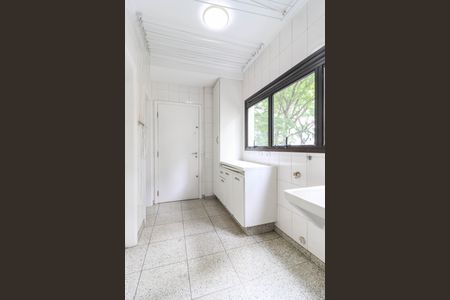 Apartamento para alugar com 190m², 3 quartos e 3 vagas Apartamento para alugar com 190m², 3 quartos e 3 vagasÁrea de Serviço