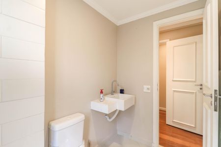 Apartamento para alugar com 190m², 3 quartos e 3 vagas Apartamento para alugar com 190m², 3 quartos e 3 vagasBanheiro Social