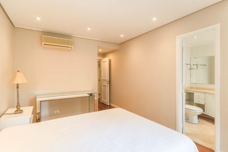 Apartamento para alugar com 190m², 3 quartos e 3 vagas Apartamento para alugar com 190m², 3 quartos e 3 vagasSuíte 1