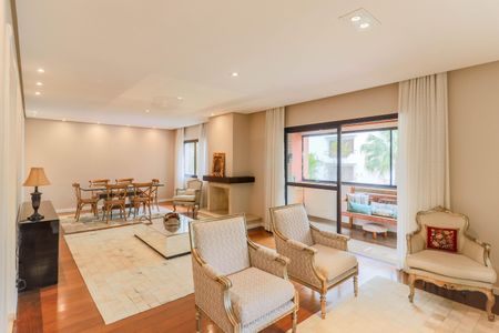Apartamento para alugar com 190m², 3 quartos e 3 vagas Apartamento para alugar com 190m², 3 quartos e 3 vagasSala