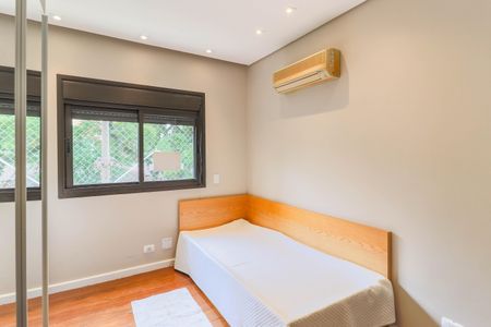 Apartamento para alugar com 190m², 3 quartos e 3 vagas Apartamento para alugar com 190m², 3 quartos e 3 vagasQuarto
