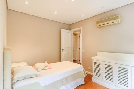 Apartamento para alugar com 190m², 3 quartos e 3 vagas Apartamento para alugar com 190m², 3 quartos e 3 vagasSuíte 2