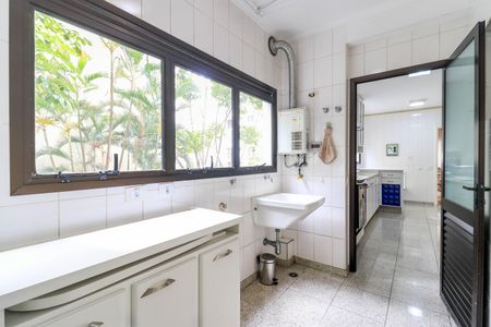 Apartamento para alugar com 190m², 3 quartos e 3 vagas Apartamento para alugar com 190m², 3 quartos e 3 vagasÁrea de Serviço