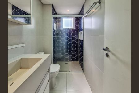 Apartamento à venda com 233m², 3 quartos e 3 vagas Apartamento à venda com 233m², 3 quartos e 3 vagasBanheiro da Suíte 2