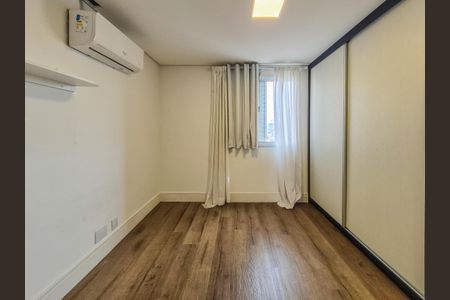 Apartamento à venda com 233m², 3 quartos e 3 vagas Apartamento à venda com 233m², 3 quartos e 3 vagasSuíte 01