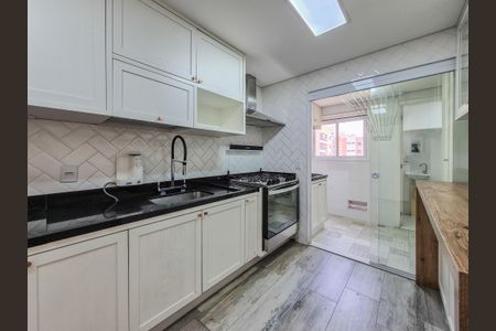 Apartamento à venda com 233m², 3 quartos e 3 vagas Apartamento à venda com 233m², 3 quartos e 3 vagasCozinha