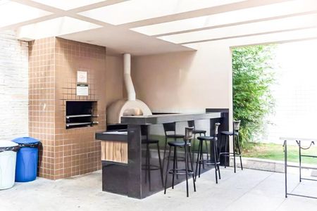 Apartamento à venda com 233m², 3 quartos e 3 vagas Apartamento à venda com 233m², 3 quartos e 3 vagasÁrea comum - Churrasqueira