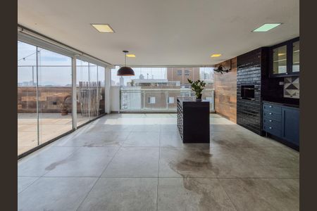 Apartamento à venda com 233m², 3 quartos e 3 vagas Apartamento à venda com 233m², 3 quartos e 3 vagasCobertura