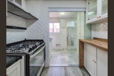 Apartamento à venda com 233m², 3 quartos e 3 vagas Apartamento à venda com 233m², 3 quartos e 3 vagasCozinha