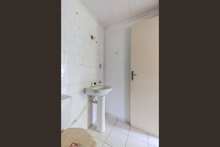 Banheiro de apartamento para alugar com 2 quartos, 66m² em Cristal, Porto Alegre