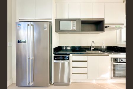 Apartamento para alugar com 186m², 4 quartos e 2 vagasCozinha