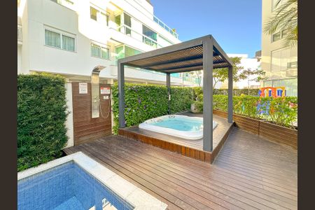Apartamento para alugar com 186m², 4 quartos e 2 vagasÁrea comum - Piscina