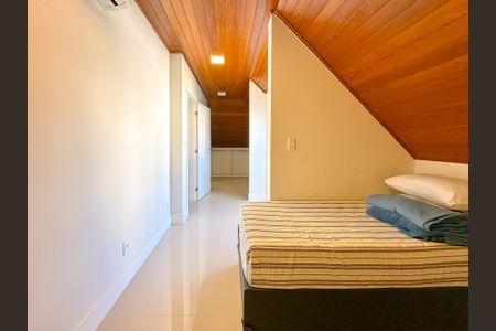 Apartamento para alugar com 186m², 4 quartos e 2 vagasSuíte 1
