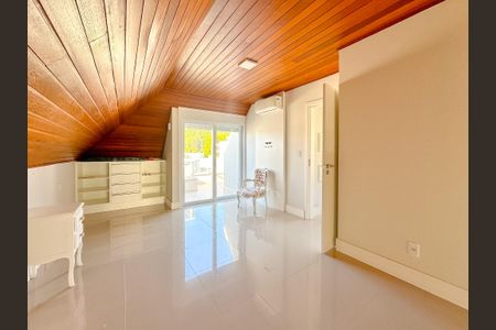 Apartamento para alugar com 186m², 4 quartos e 2 vagasSuíte 2