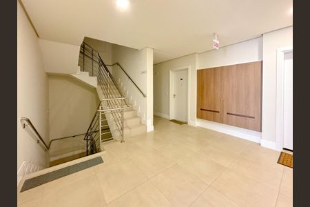 Apartamento para alugar com 186m², 4 quartos e 2 vagasHall social