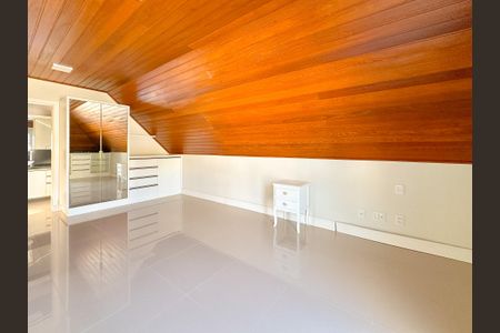 Apartamento para alugar com 186m², 4 quartos e 2 vagasSuíte 2