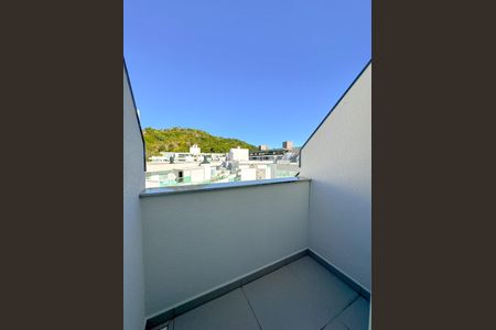 Apartamento para alugar com 186m², 4 quartos e 2 vagasVaranda
