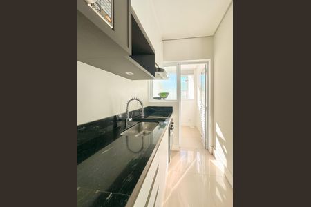 Apartamento para alugar com 186m², 4 quartos e 2 vagasCozinha