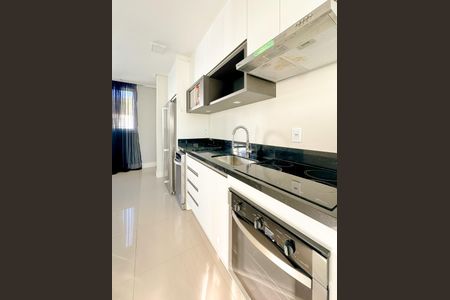 Apartamento para alugar com 186m², 4 quartos e 2 vagasCozinha