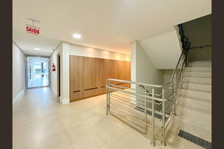 Apartamento para alugar com 186m², 4 quartos e 2 vagasHall social