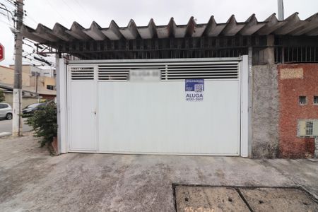 Casa para alugar com 112m², 2 quartos e 2 vagasFachada 