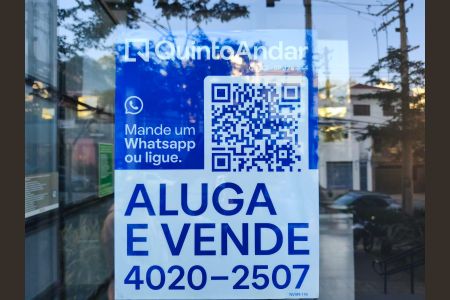 Studio à venda com 24m², 1 quarto e sem vaga Studio à venda com 24m², 1 quarto e sem vagaPlaquinha