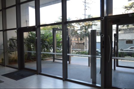 Studio à venda com 24m², 1 quarto e sem vaga Studio à venda com 24m², 1 quarto e sem vagaEntrada