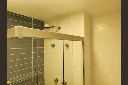 Studio à venda com 24m², 1 quarto e sem vaga Studio à venda com 24m², 1 quarto e sem vagaBanheiro