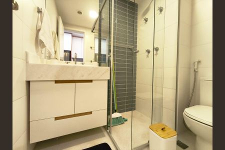 Banheiro  de kitnet/studio à venda com 1 quarto, 24m² em Vila Mariana, São Paulo