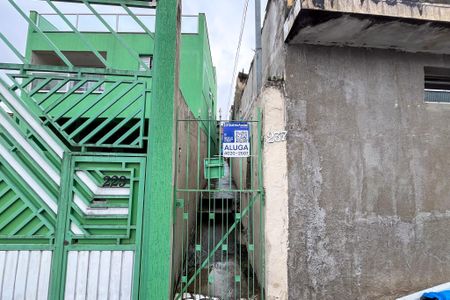 Casa de condomínio para alugar com 100m², 2 quartos e sem vaga Casa de condomínio para alugar com 100m², 2 quartos e sem vagaFachada