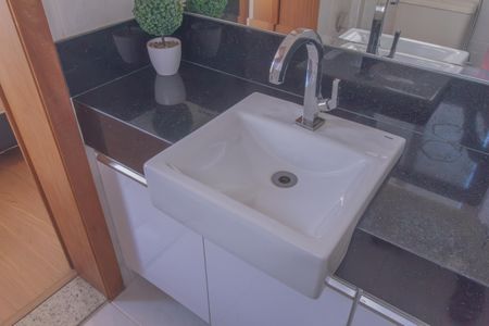 Apartamento à venda com 253m², 4 quartos e 3 vagasBanheiro da Suite 2