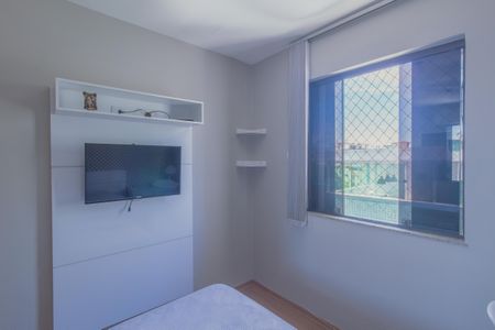 Apartamento à venda com 253m², 4 quartos e 3 vagasQuarto 2