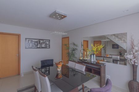 Apartamento à venda com 253m², 4 quartos e 3 vagasSala de Jantar