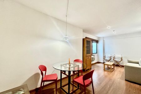 Sala  de apartamento para alugar com 1 quarto, 45m² em Ipanema, Rio de Janeiro