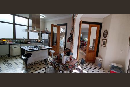 Casa de condomínio para alugar com 684m², 3 quartos e 8 vagas Casa de condomínio para alugar com 684m², 3 quartos e 8 vagasCozinha