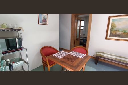 Casa de condomínio para alugar com 684m², 3 quartos e 8 vagas Casa de condomínio para alugar com 684m², 3 quartos e 8 vagasEdícula Cozinha