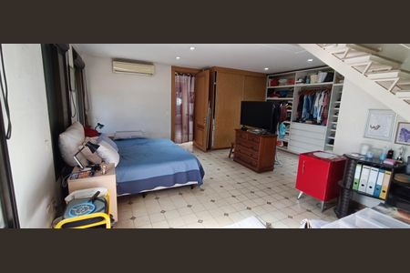 Casa de condomínio para alugar com 684m², 3 quartos e 8 vagas Casa de condomínio para alugar com 684m², 3 quartos e 8 vagasSuíte 1