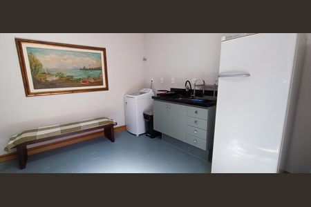 Casa de condomínio para alugar com 684m², 3 quartos e 8 vagas Casa de condomínio para alugar com 684m², 3 quartos e 8 vagasEdícula Cozinha