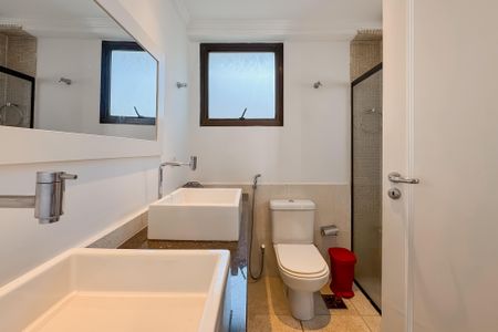 Apartamento à venda com 146m², 3 quartos e 3 vagasBanheiro da Suíte