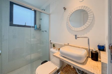 Apartamento à venda com 146m², 3 quartos e 3 vagasBanheiro Social