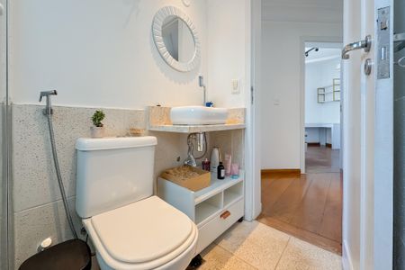 Apartamento à venda com 146m², 3 quartos e 3 vagasBanheiro Social