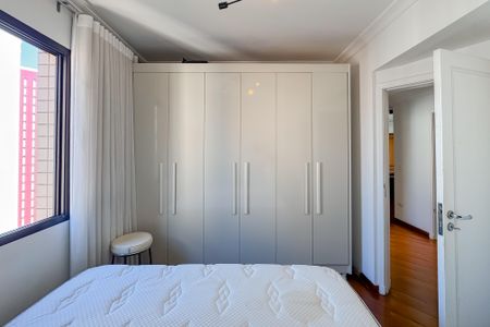 Apartamento à venda com 146m², 3 quartos e 3 vagasSuíte - Armários