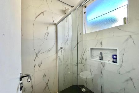 Apartamento à venda com 100m², 2 quartos e sem vagaBanheiro da Suíte