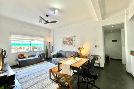 Apartamento à venda com 100m², 2 quartos e sem vagaSala