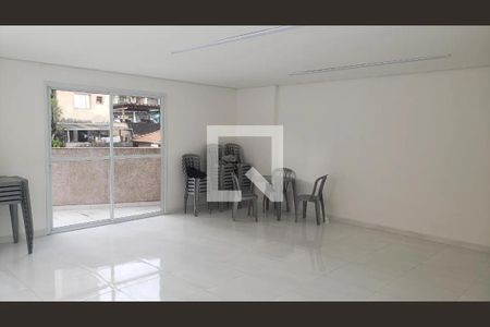 Apartamento para alugar com 50m², 2 quartos e 1 vaga Apartamento para alugar com 50m², 2 quartos e 1 vagaÁrea comum - Salão de festas
