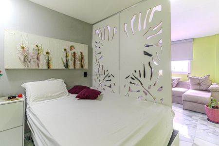 Quarto de kitnet/studio para alugar com 1 quarto, 50m² em Centro Histórico de São Paulo, São Paulo