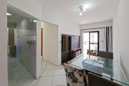 Sala de apartamento para alugar com 2 quartos, 75m² em Guilhermina, Praia Grande