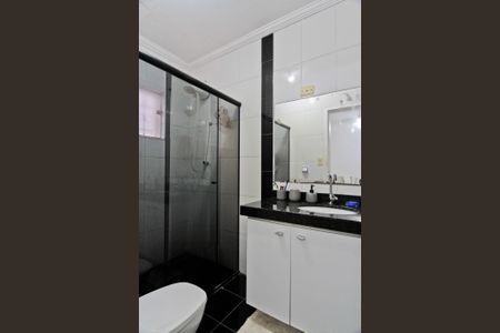 Casa à venda com 200m², 3 quartos e 3 vagasBanheiro da Suíte