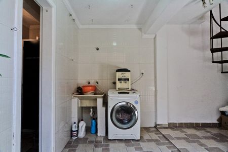 Casa à venda com 200m², 3 quartos e 3 vagasÁrea de Serviço