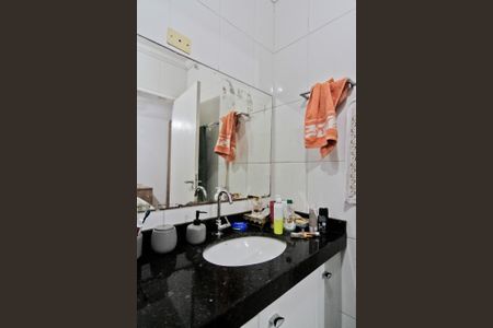 Casa à venda com 200m², 3 quartos e 3 vagasBanheiro da Suíte